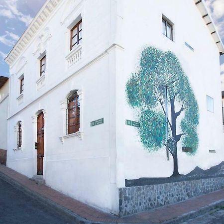 Casa Lunaloma - Boutique Apartments Quito Exteriör bild
