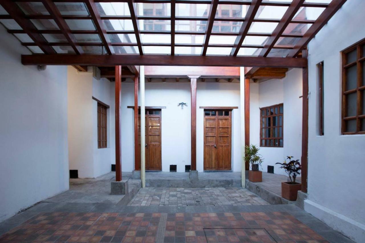 Casa Lunaloma - Boutique Apartments Quito Exteriör bild