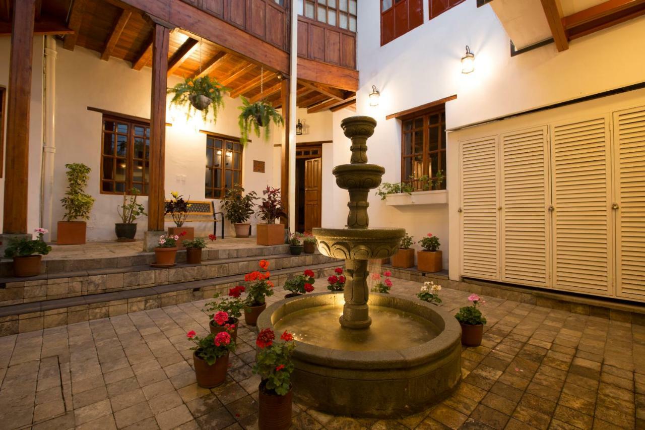 Casa Lunaloma - Boutique Apartments Quito Exteriör bild